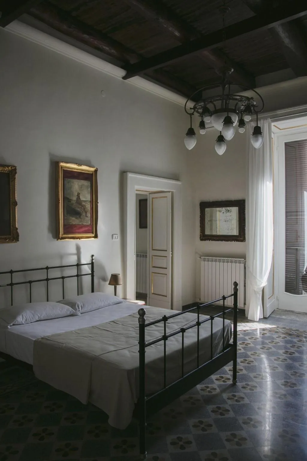 Room, Area Angioina Suites, Naples