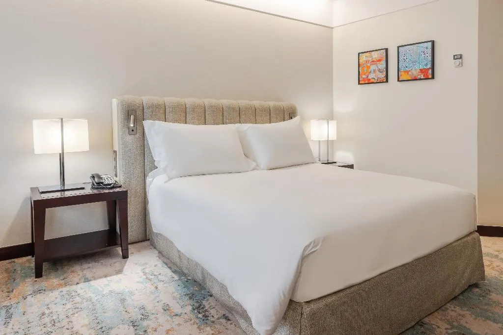 DOUBLE QUEEN SIZE BED Room, Crowne Plaza Porto, Porto