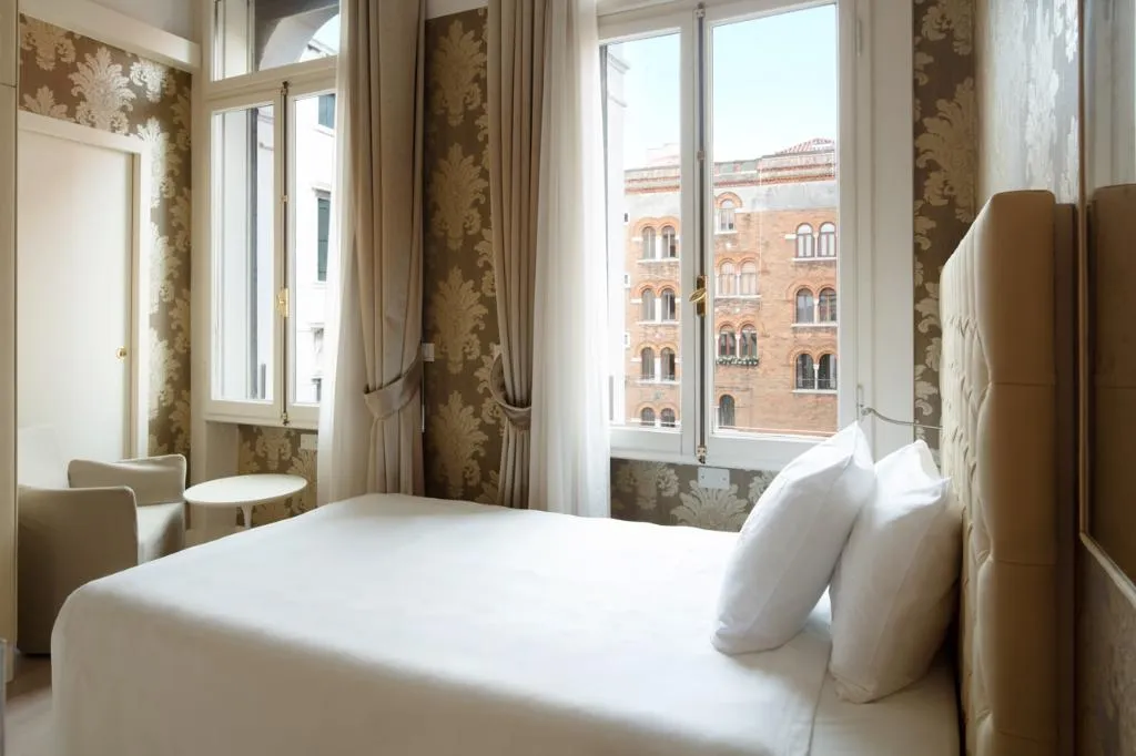 SINGLE CAPACITY 1 Room, Palazzo Barocci, Venice