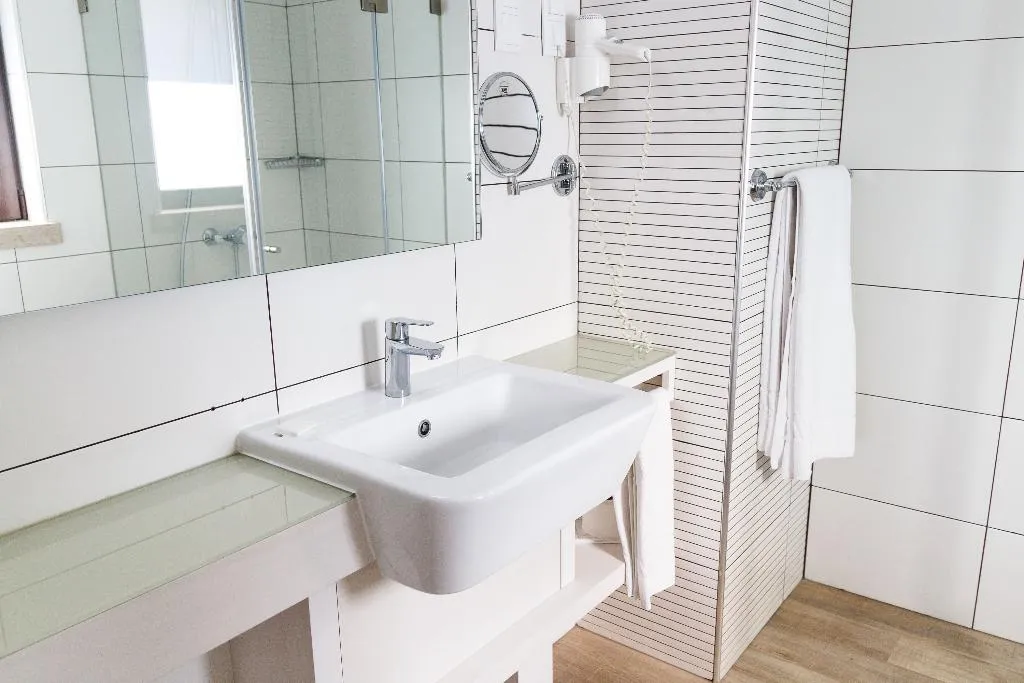 DOUBLE WITH BALCONY Room, Casa do Outeiro, Arts & Crafts Boutique Hotel, Porto