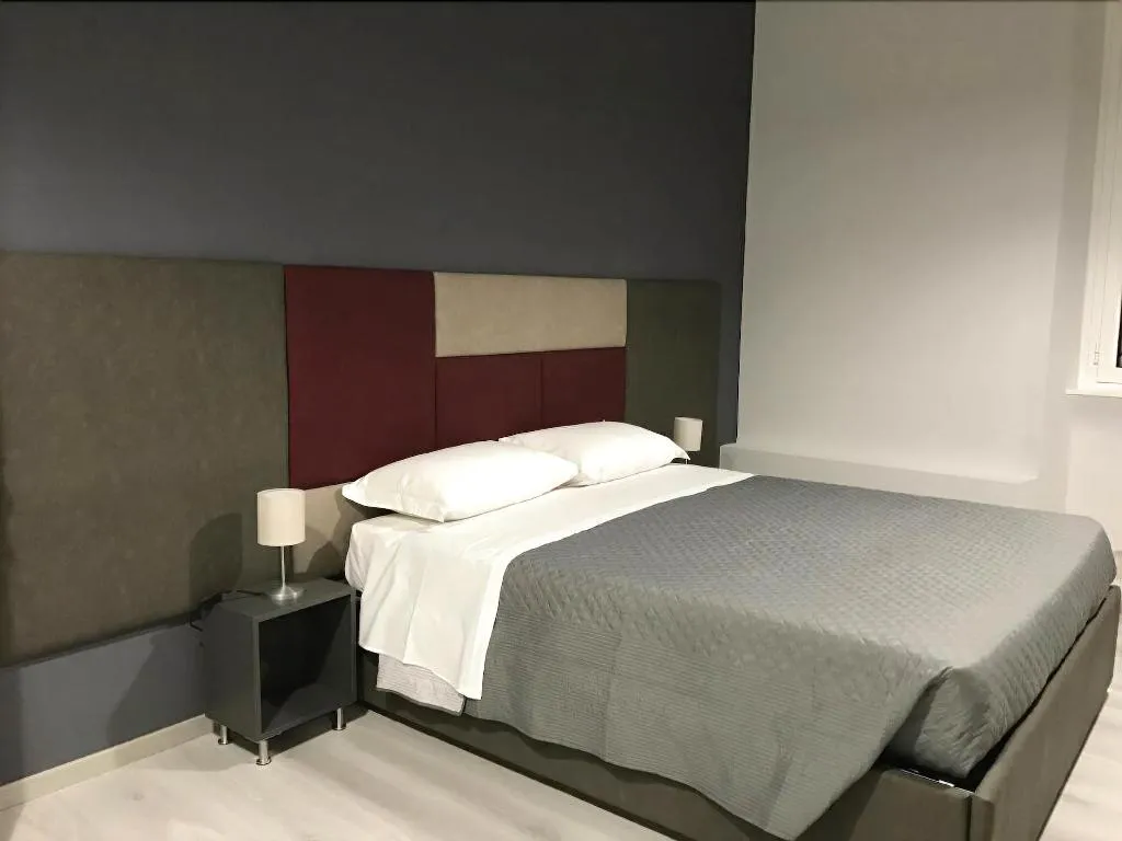 Room, Sensation House, Rome