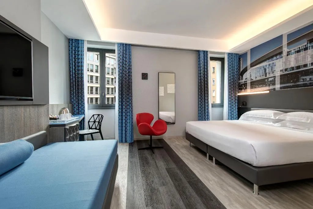 TRIPLE STANDARD Room, iQ Hotel Milano, Milan
