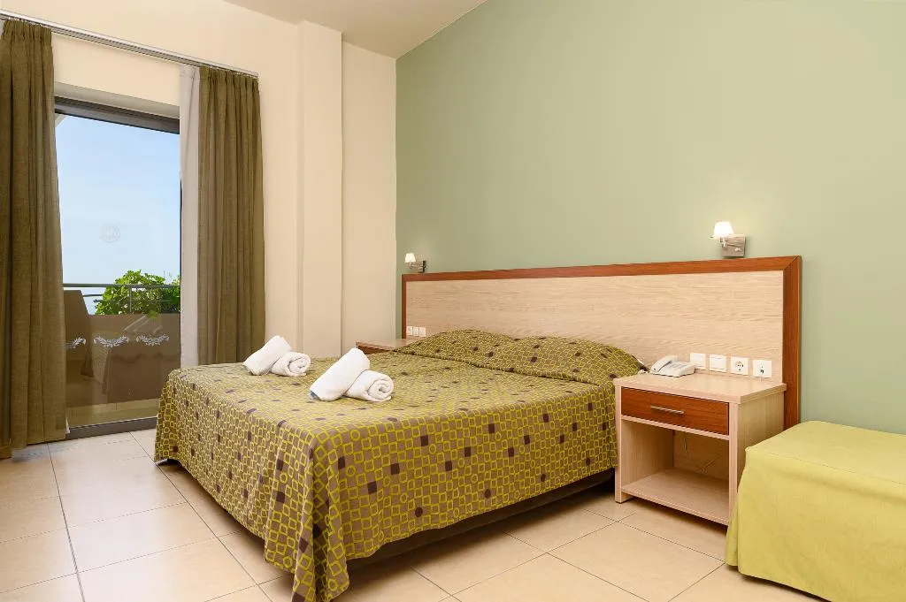 Double or Twin SEA VIEW Room, Alianthos Beach Hotel, Crete
