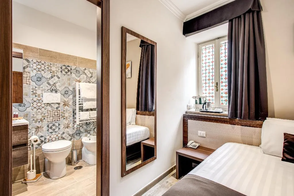 DOUBLE SINGLE USE DELUXE Room, Rome Garden, Rome