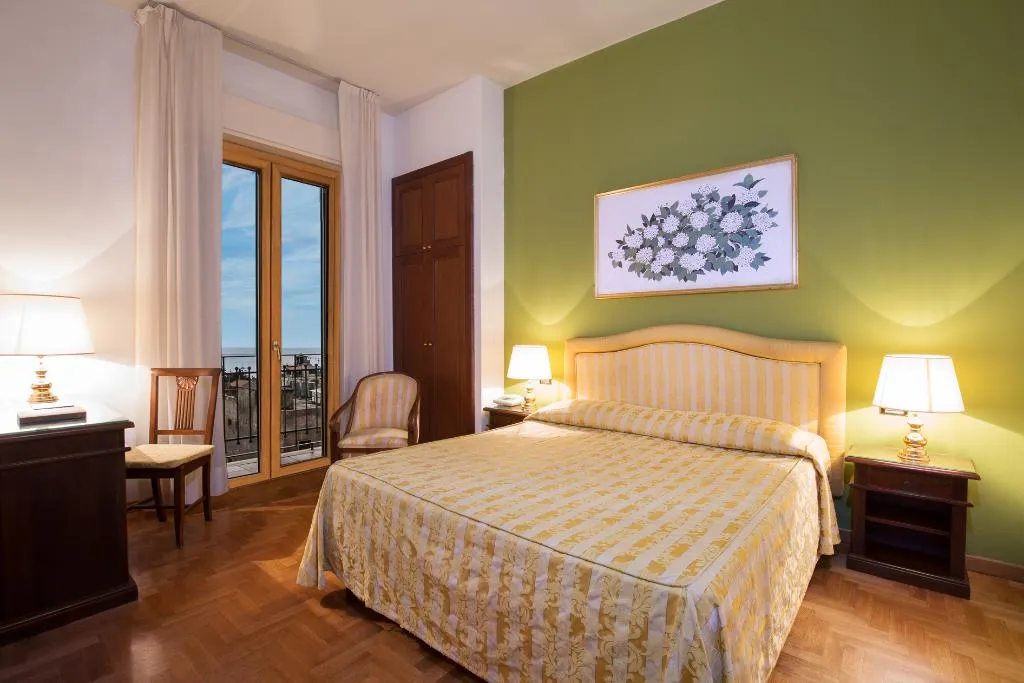 DOUBLE SUPERIOR SEA VIEW Room, Isabella, Taormina