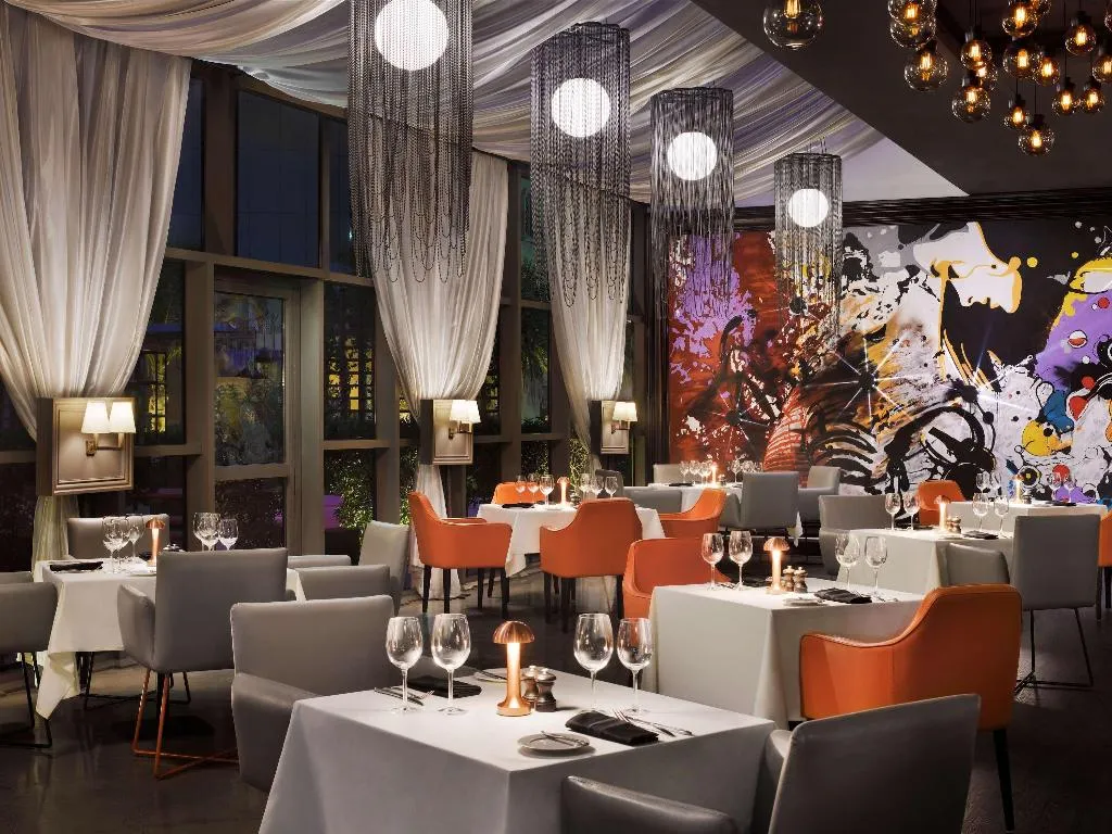 Restaurant, Movenpick Hotel Jumeirah Beach, Dubai
