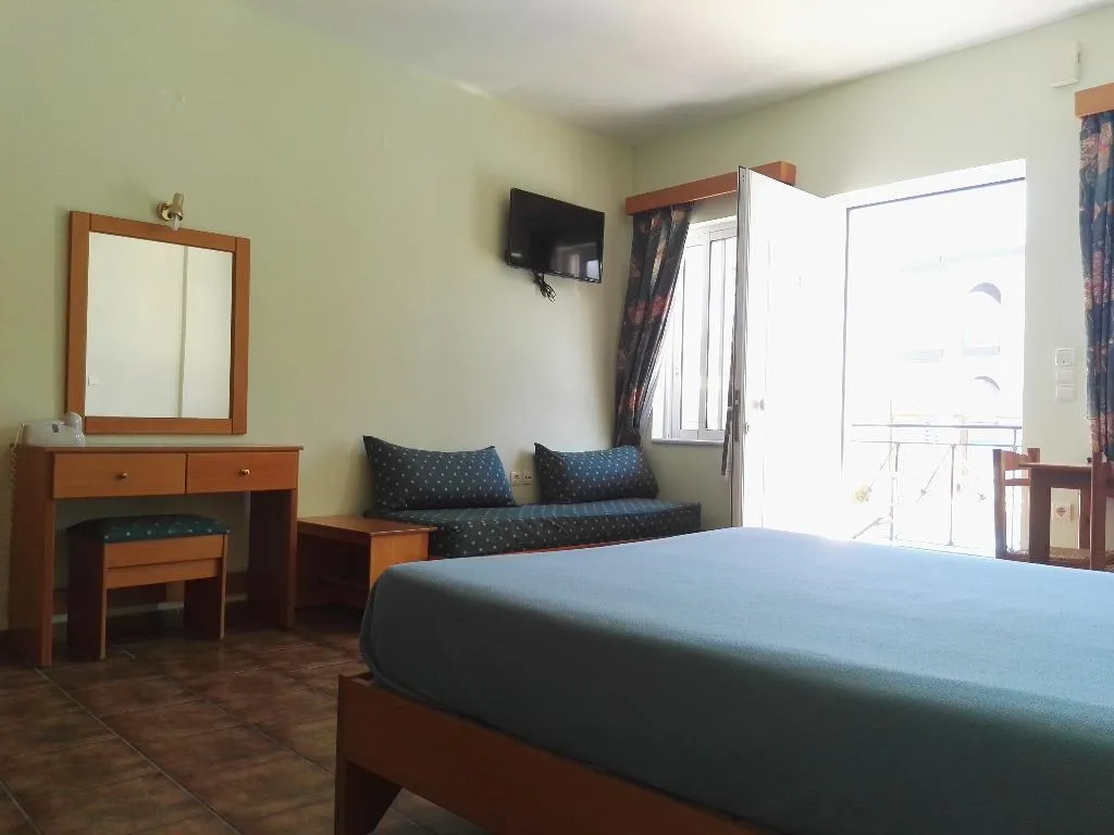STUDIO GARDEN VIEW ONE BEDROOM Room, Epis Hotel, Crete