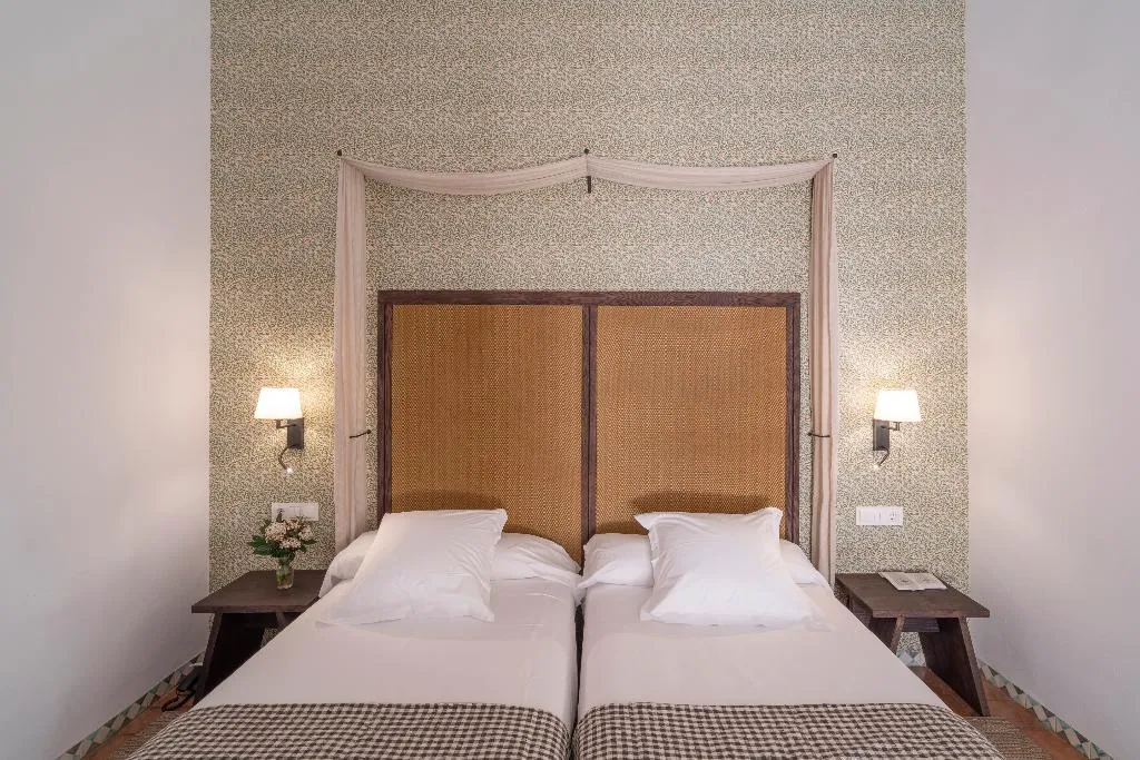 DOUBLE SUPERIOR Room, Parador de Guadalupe, Madrid