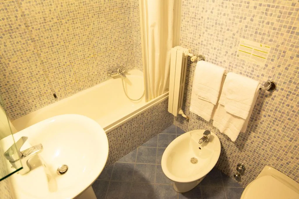 DOUBLE STANDARD Room, Eco Hotel Milano & Bioriso Restaurant, Milan