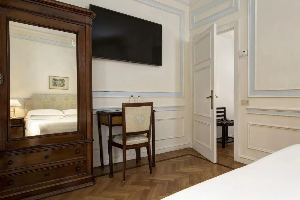 SINGLE STANDARD Room, Hotel Quirinale, Rome
