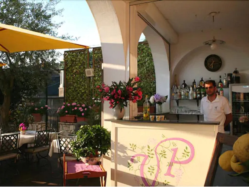 Bar, Villa Pane Resort, Naples