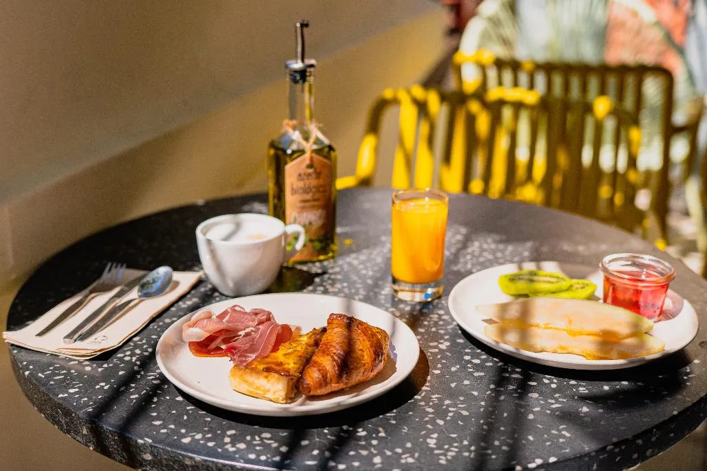Restaurant, Casa do Bairro by Shiadu, Lisbon