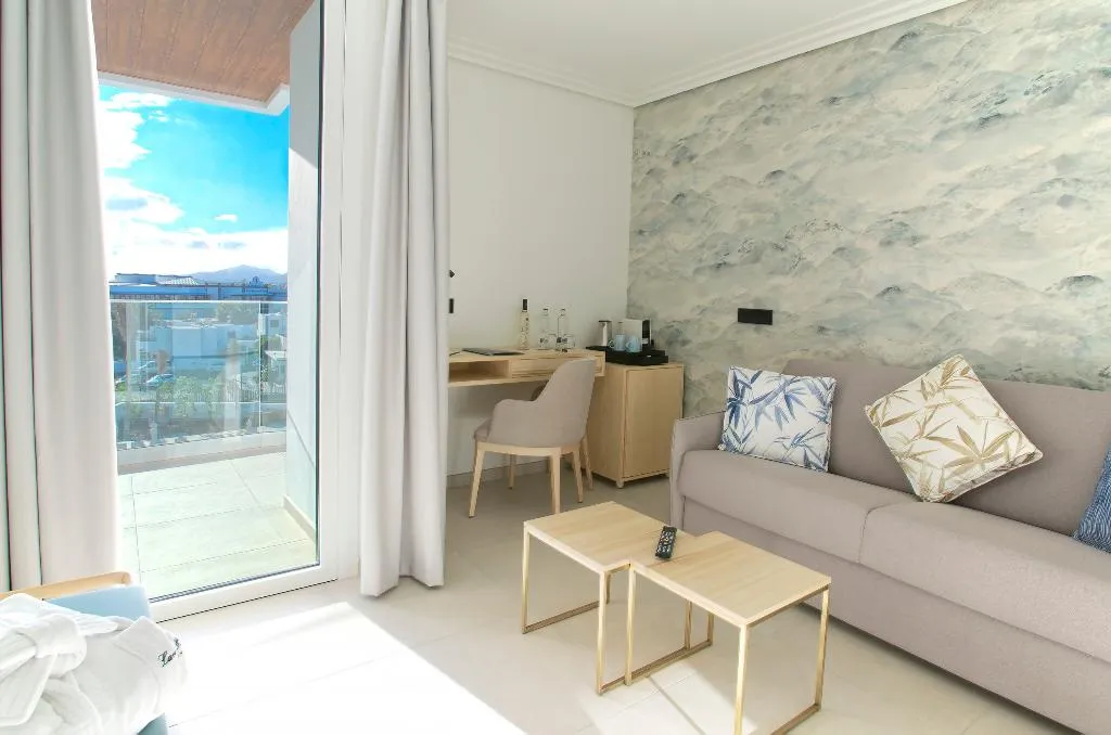 JUNIOR SUITE POOL VIEW Room, Hotel Lava Beach, Lanzarote