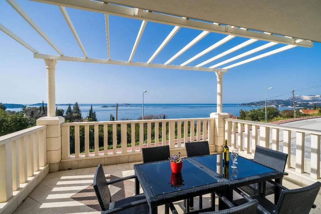 APARTMENT TWO BEDROOMS WITH TERRACE Room, Villa Samba, Dubrovnik