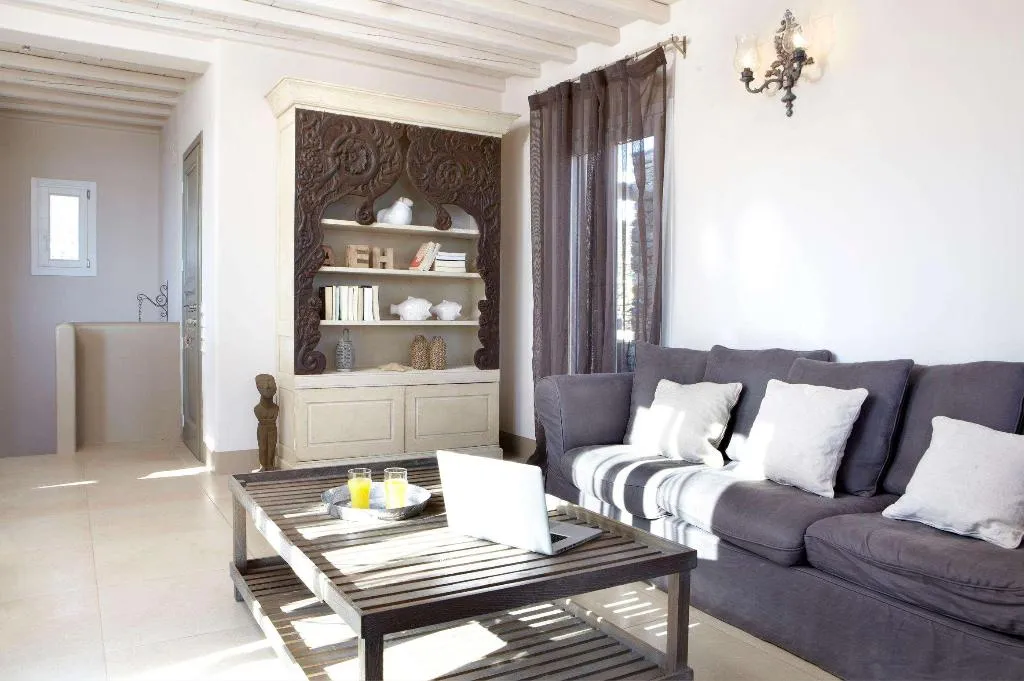 Room, Diles & Rinies, Mykonos