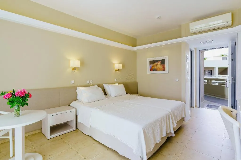 Double or Twin SEA VIEW Room, Pearl Beach, Crete