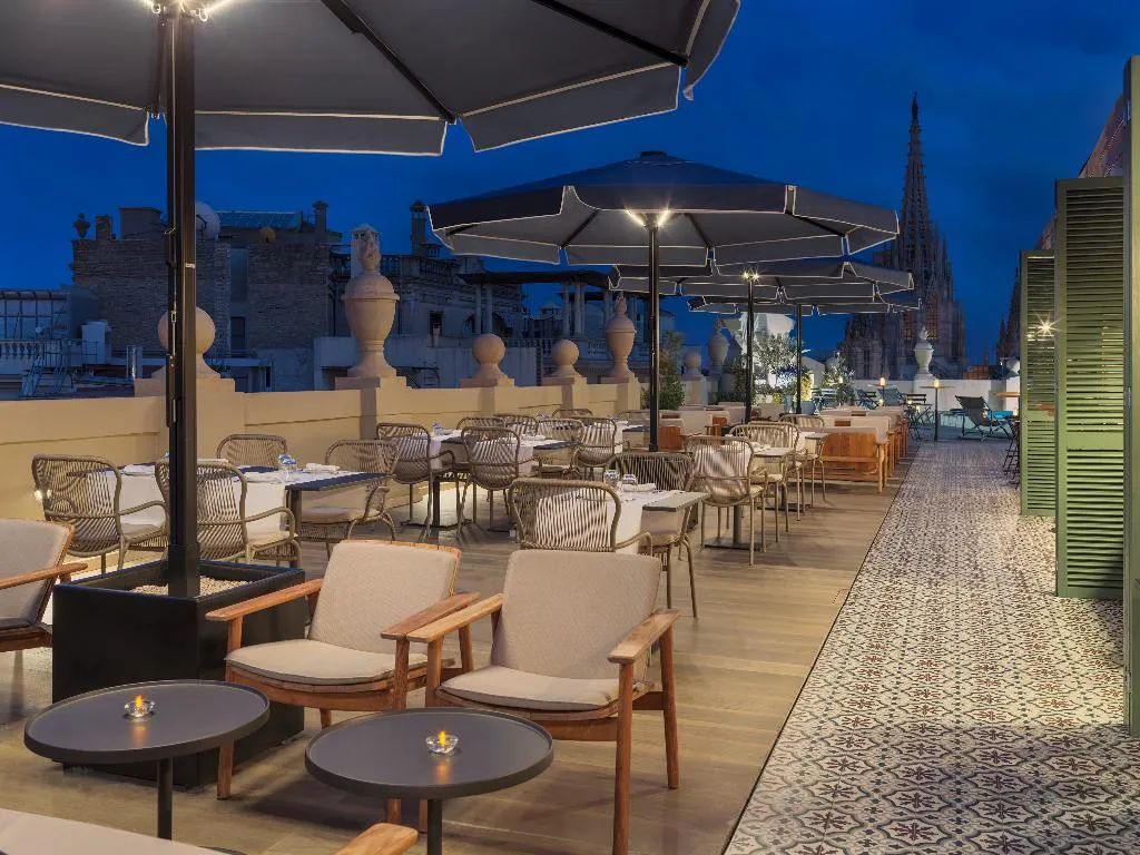 Pool, H10 Madison, Barcelona