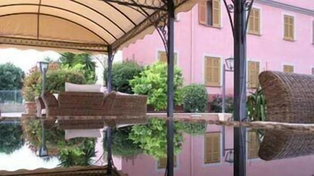 Terrace, Arco Di Travertino, Rome