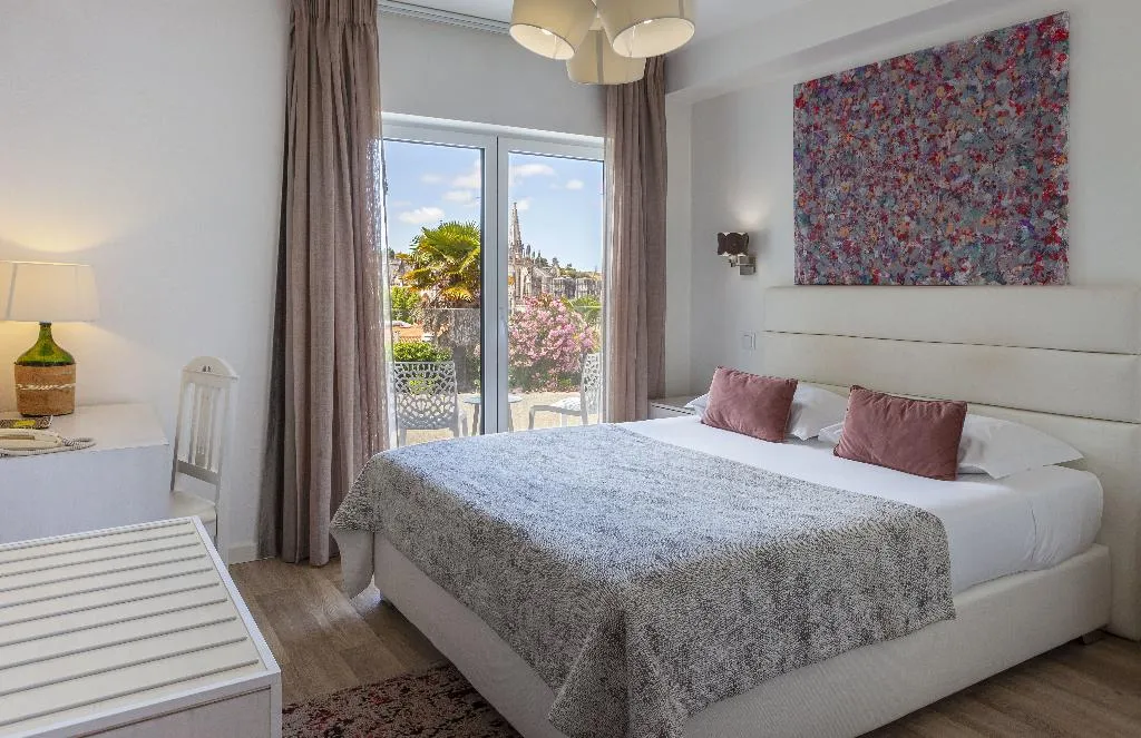 DOUBLE WITH BALCONY Room, Casa do Outeiro, Arts & Crafts Boutique Hotel, Porto