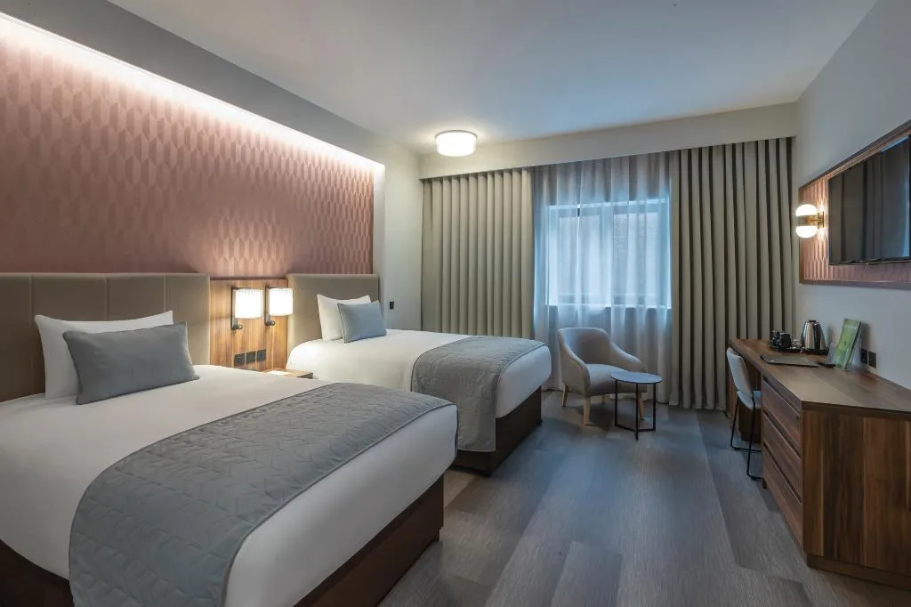TWIN DELUXE Room, Hotel Riu Plaza The Gresham Dublin, Dublin