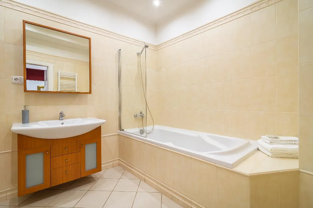 APARTMENT WITH BALCONY WITH VIEWS Room, Royal Road Residence, Prague