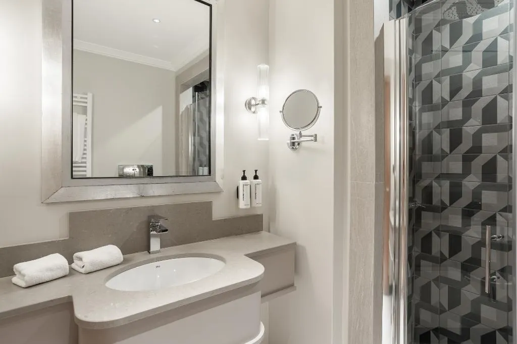 Double or Twin EXECUTIVE Room, Room Mate Collection Mia, Rome Colosseum, Rome