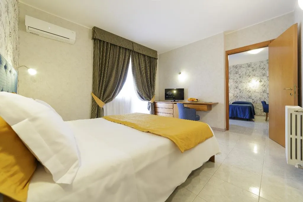 QUADRUPLE STANDARD Room, Setar, Cagliari