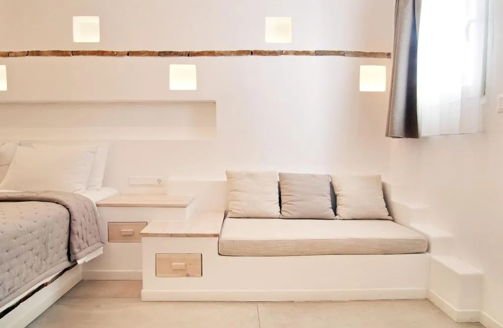 Room, Kritikakis Village Apartments, Santorini