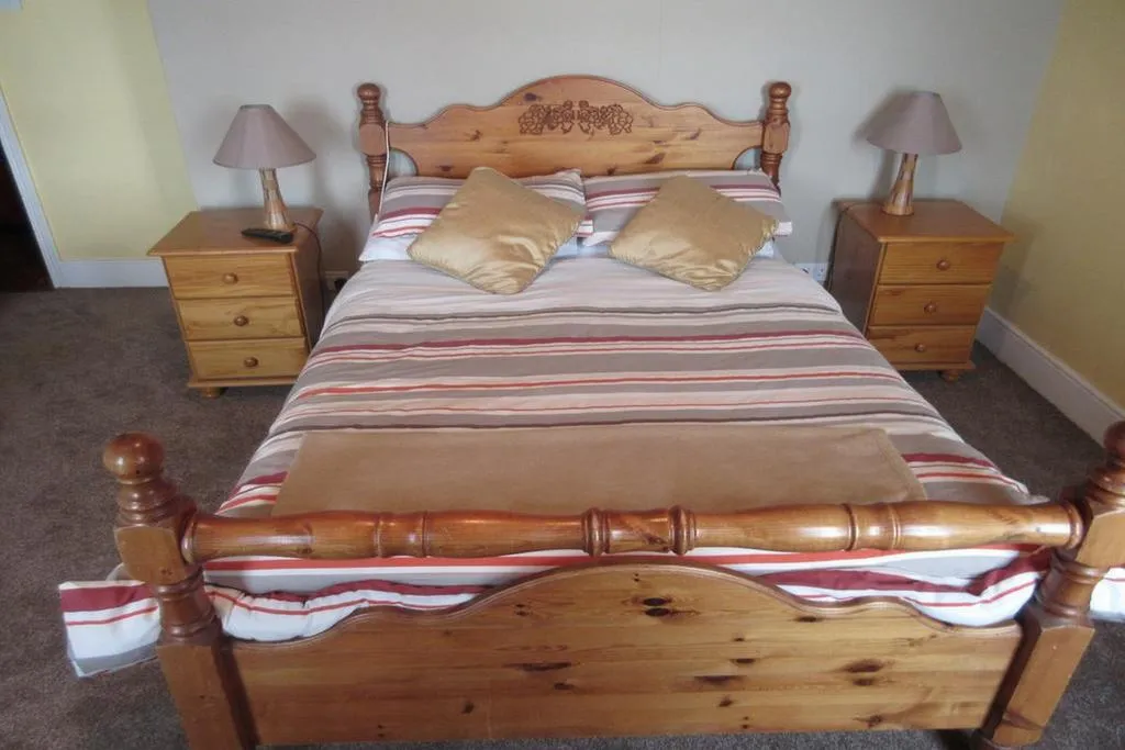 Room, Rathmore House, Cork