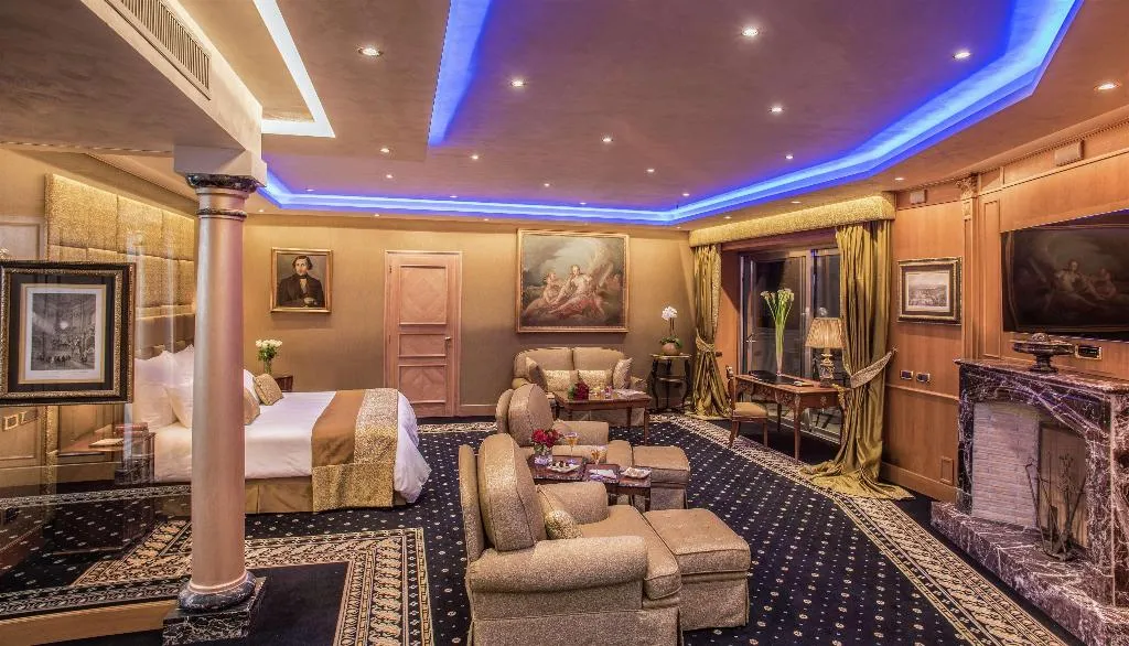 SUITE WITH VIEWS Room, Rome Cavalieri, A Waldorf Astoria Hotel, Rome