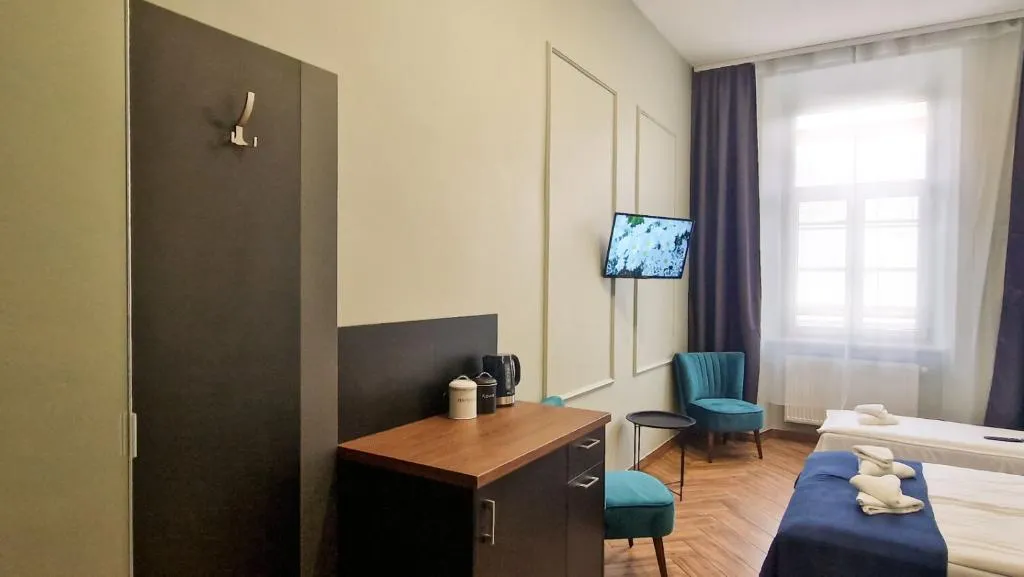 TRIPLE DELUXE Room, Happy Tower Krakow, Krakow