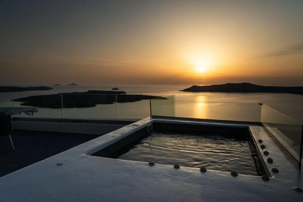 Terrace, Sun Rocks Boutique Hotel | Caldera View Suites, Santorini