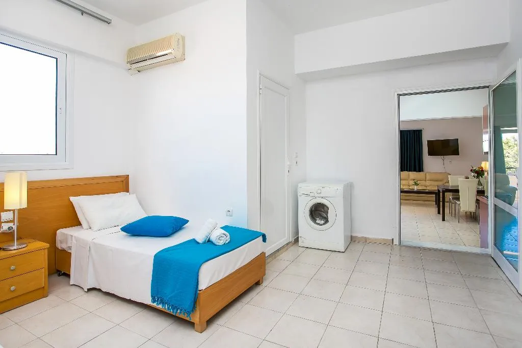 QUADRUPLE CONNECTING ROOM Room, Mon Repos Hotel, Rhodes