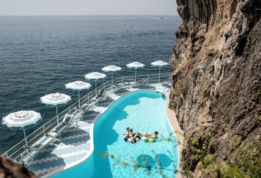 Pool, Miramalfi, Naples