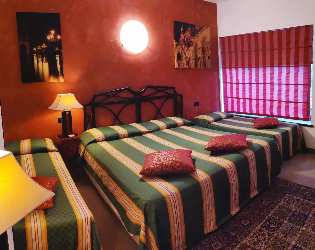 QUADRUPLE STANDARD Room, Hotel Feel Inn Venice Airport Rooms, Venice