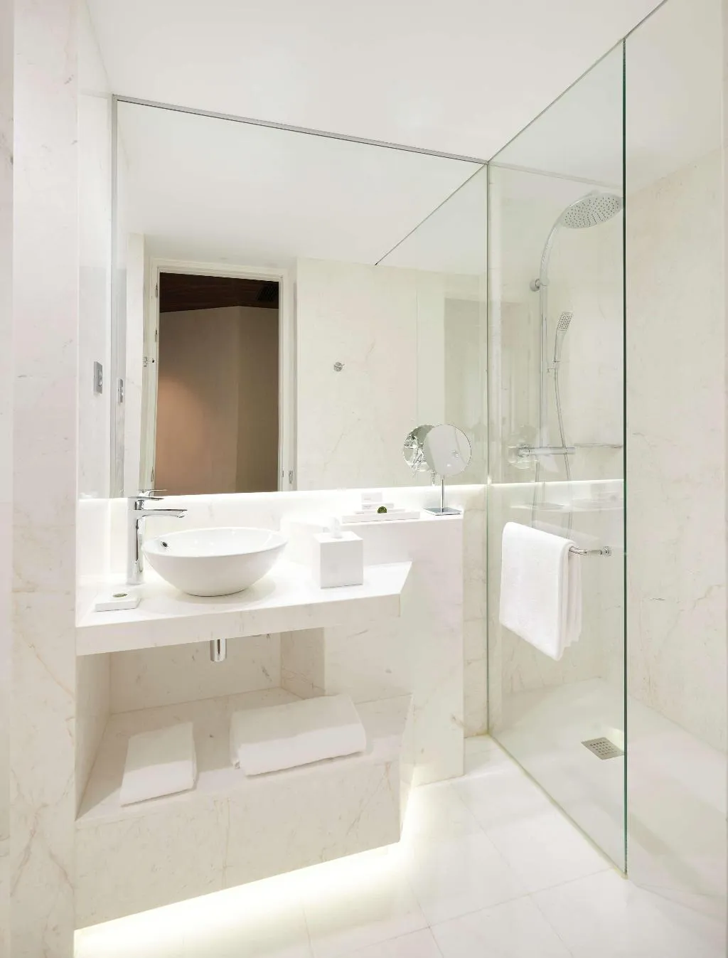 Room, Hyatt Centric Gran Via Madrid, Madrid