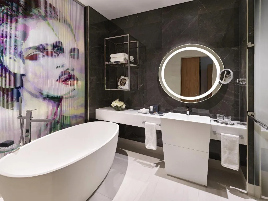 DOUBLE WITH BALCONY Room, SLS Dubai Hotel & Residences, Dubai
