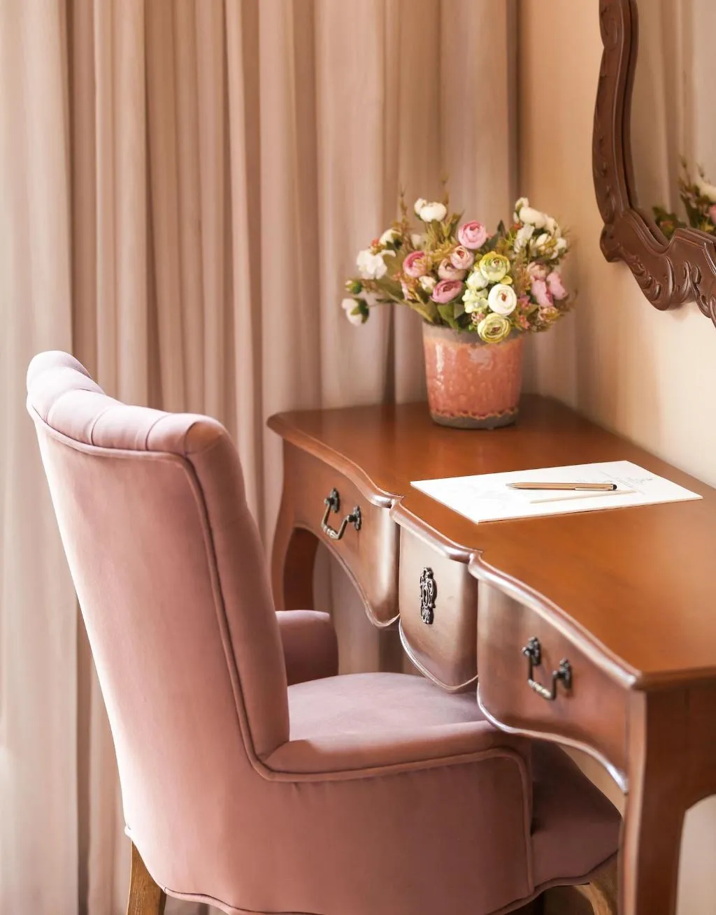 Room, Kyniska Palace Conference & Spa, Athens