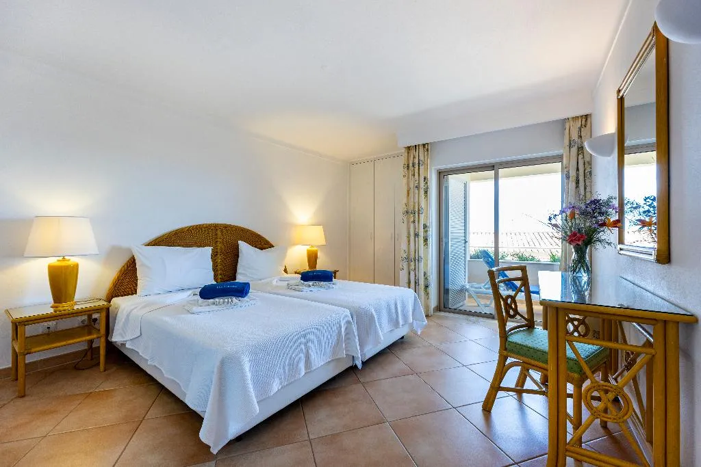 APARTMENT ONE BEDROOM WITH AIR CONDITIONING Room, Vila Palmeira, Algarve