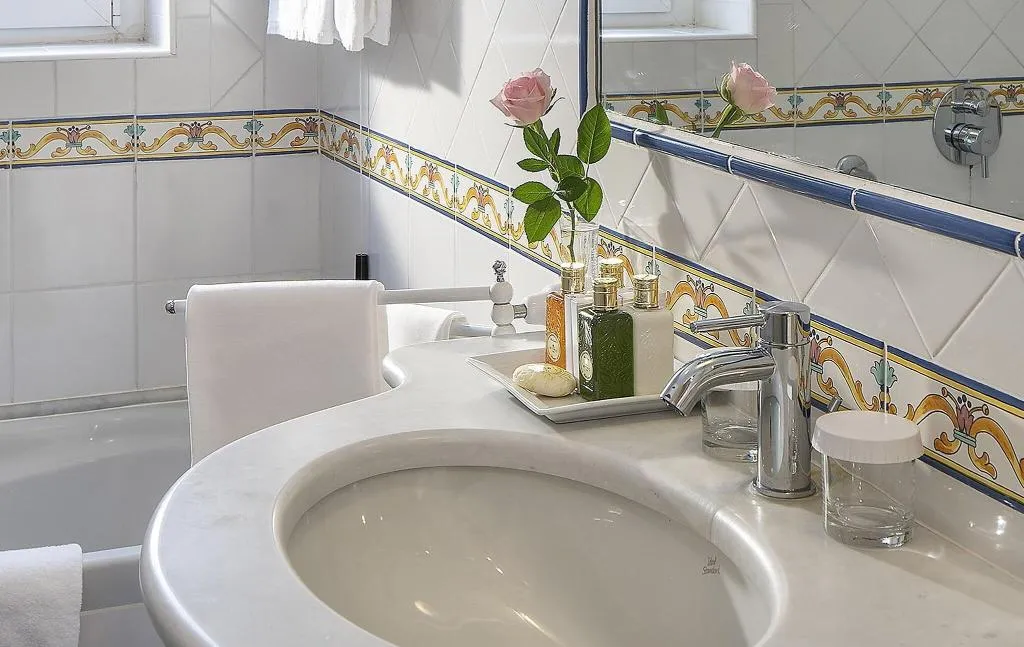 Room, Excelsior Belvedere Hotel & Spa, Naples