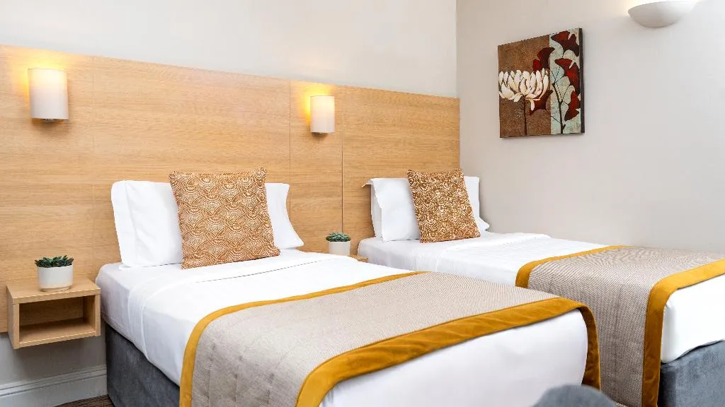 TWIN STANDARD Room, The Fleet Hotel, Dublin