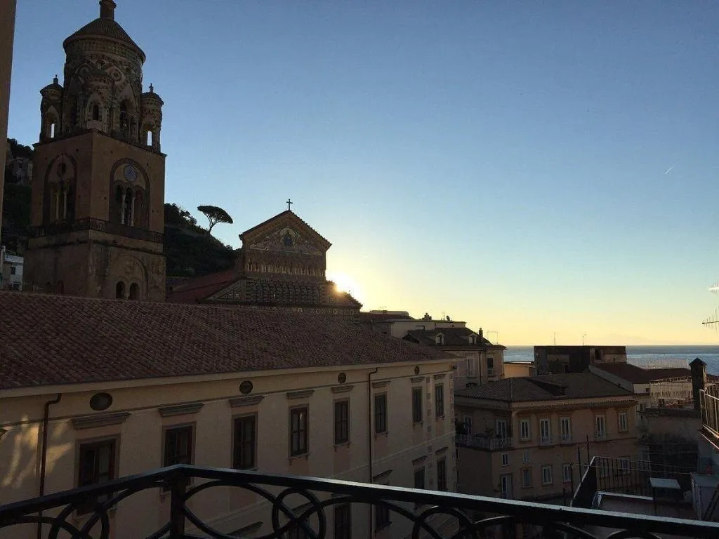 Room, Residenza Luce, Naples
