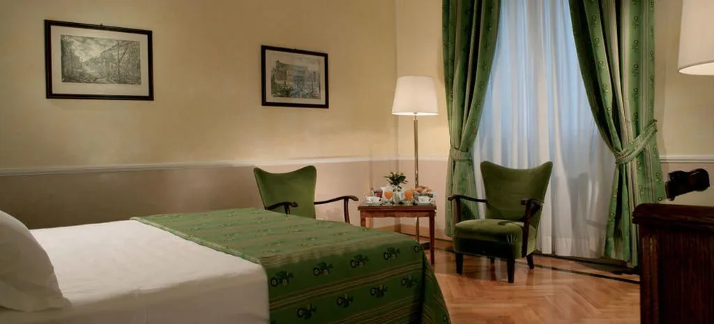 DOUBLE SINGLE USE SUPERIOR Room, Bettoja Hotel Massimo d'Azeglio, Rome