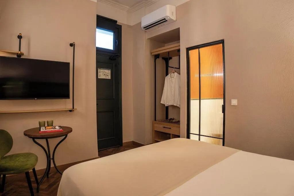 Room, Honest Sevilla, Seville