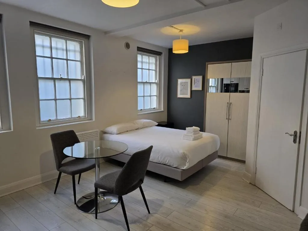 STUDIO STANDARD Room, Dublin Central Suites, Dublin