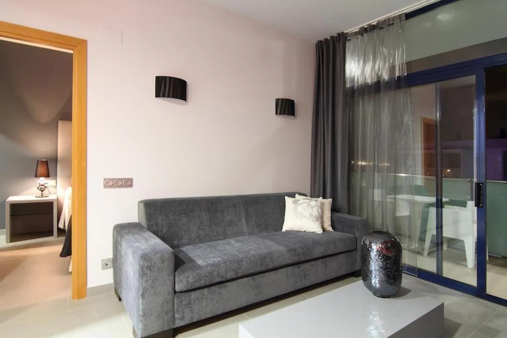 APARTMENT CAPACITY 4 ONE BEDROOM Room, Apolo Suites Rentalmar, Costa Dorada