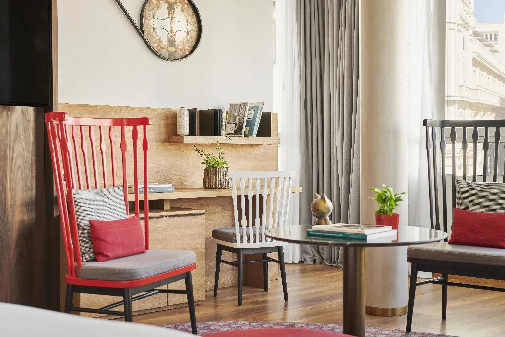 JUNIOR SUITE STANDARD Room, Hyatt Centric Gran Via Madrid, Madrid