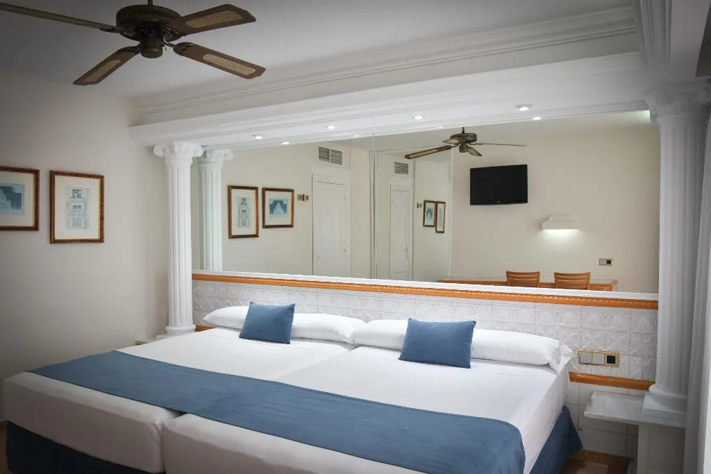 DOUBLE STANDARD Room, Playacapricho, Costa Almeria