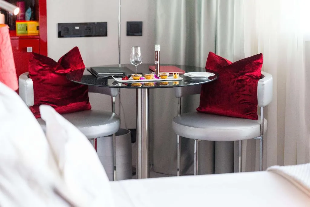 Room, Myriad By Sana Hotels, Lisbon