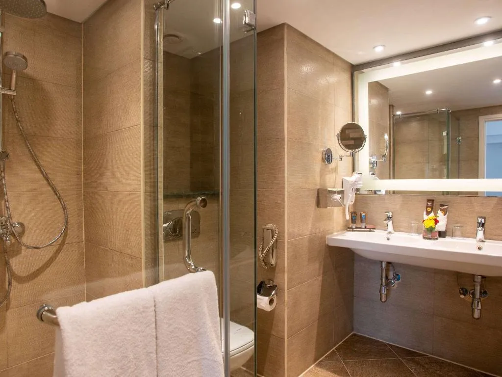 TWIN SUPERIOR Room, Novotel Cairo Airport, Cairo